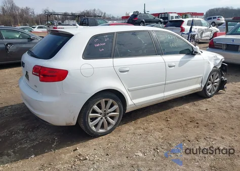 2011 Audi A3 2.0 Tdi Premium из США, поврежденный, VIN WAUBJBFM6BA062315